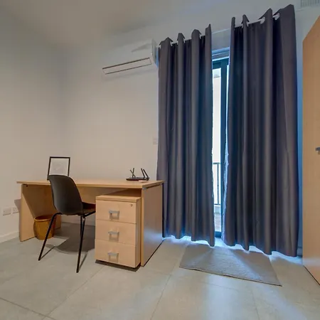 Modern Apartment *